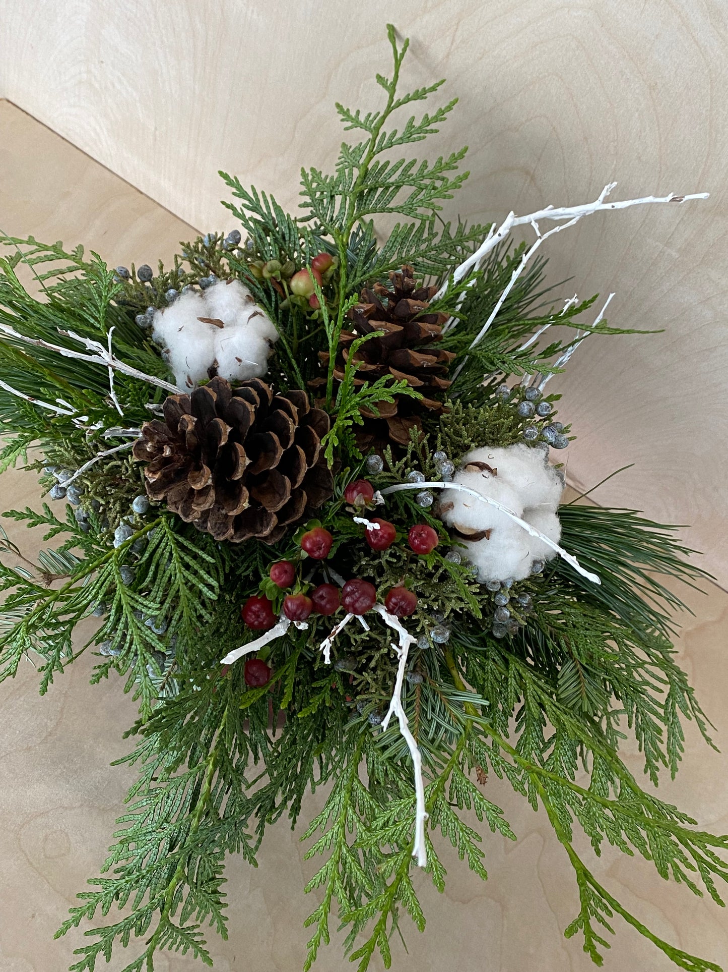 Medium Holiday Centerpiece